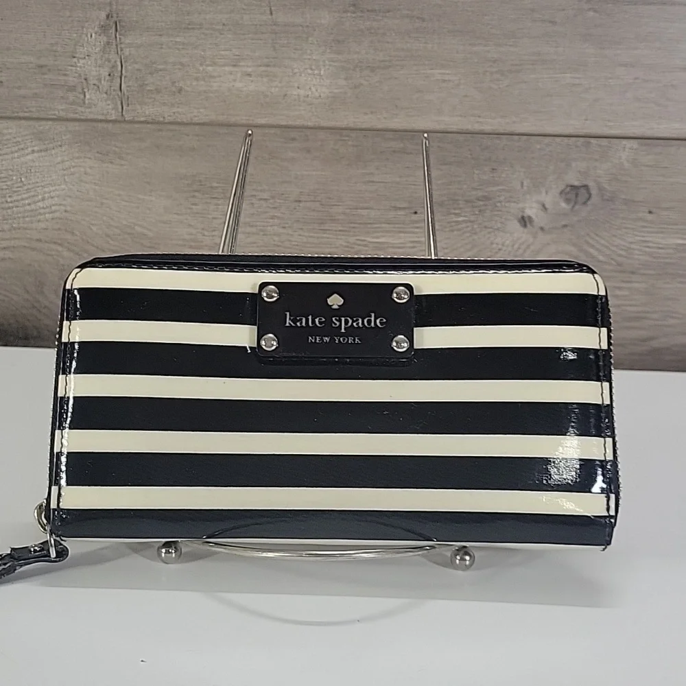 kate spade Black & Off-White Striped Zip Wallet